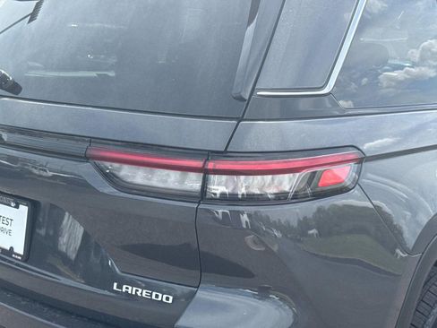 New 2026 Jeep Grand Cherokee Laredo X AWD/4WD image 12