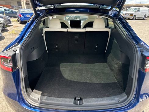 Used 2021 Tesla Model Y Long Range AWD/4WD image 20
