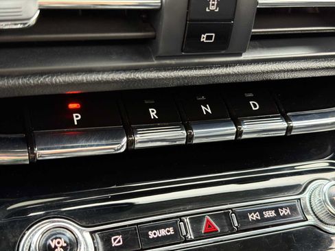Used 2020 Lincoln Corsair AWD w/ Premium Package image 27