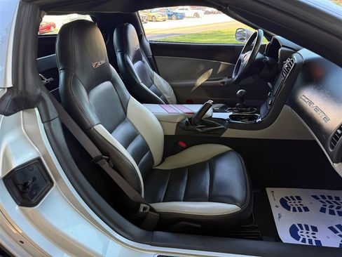 Used 2009 Chevrolet Corvette Z06 RWD image 53