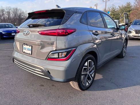 Used 2022 Hyundai Kona SEL w/ Convenience Package FWD image 7