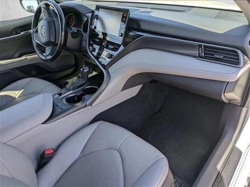 Used 2023 Toyota Camry XSE image 19
