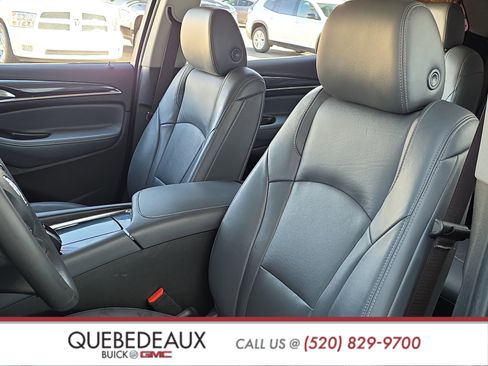 Used 2021 Buick Enclave Essence w/ Sport Touring Edition image 13