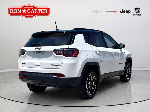 Used 2026 Jeep Compass Trailhawk AWD/4WD image 6