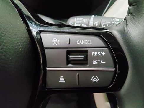 Used 2026 Honda HR-V EX-L image 32