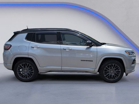 Used 2022 Jeep Compass High Altitude AWD/4WD image 11