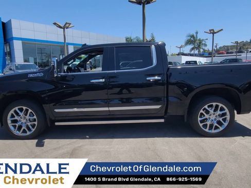 Certified 2023 Chevrolet Silverado 1500 High Country w/ High Country Premium Package AWD/4WD image 5