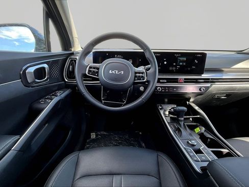 New 2025 Kia Sorento EX FWD image 9