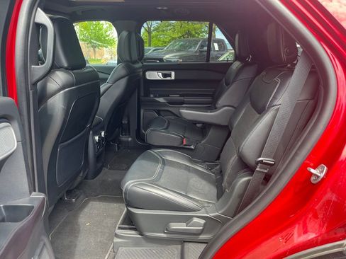 Used 2020 Ford Explorer ST w/ Premium Technology Package AWD/4WD image 23