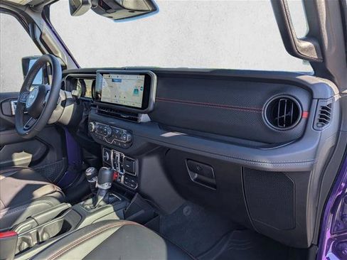 Used 2026 Jeep Wrangler Unlimited Rubicon AWD/4WD image 26