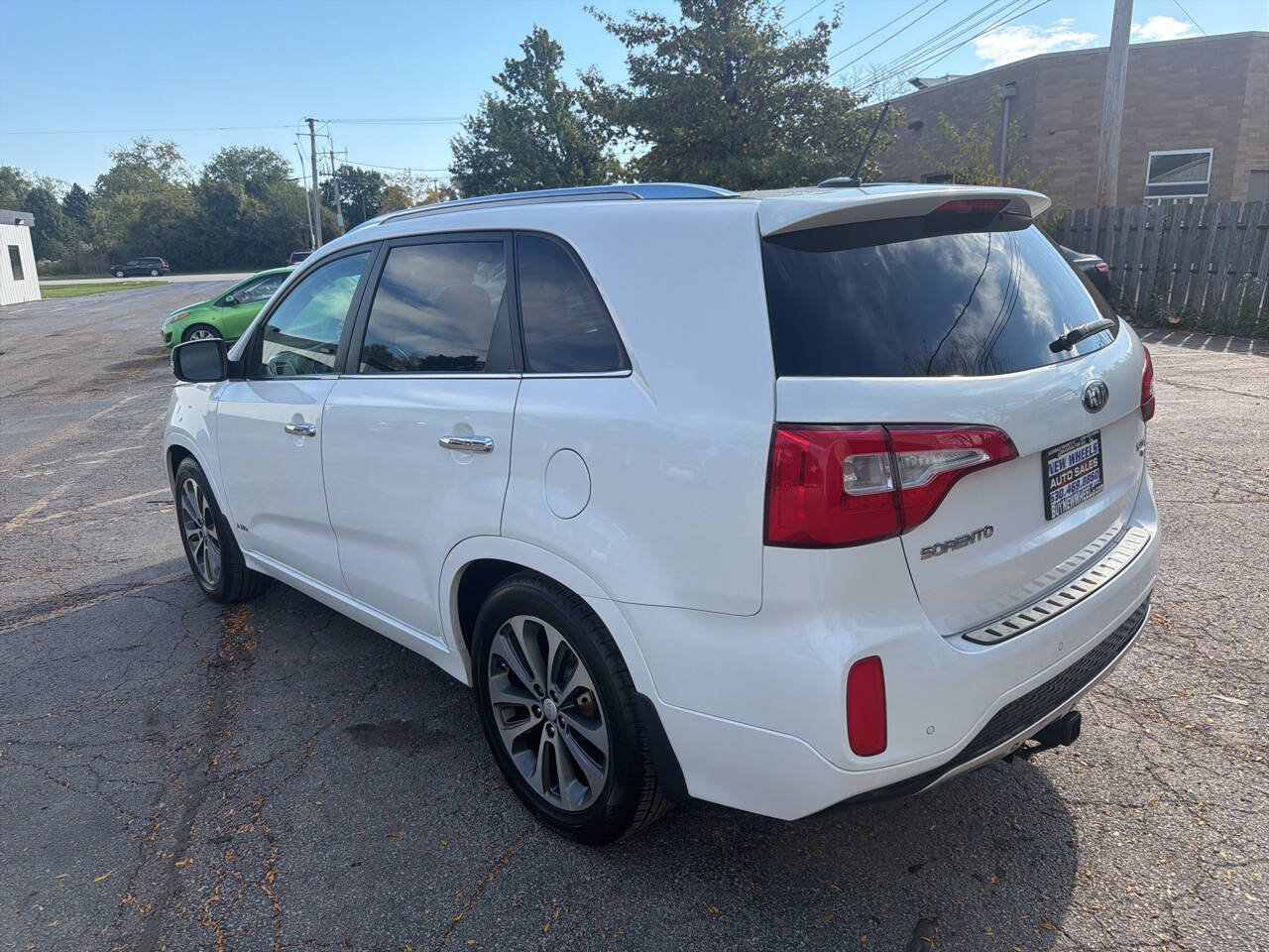 Used 2014 Kia Sorento SX w/ 3rd Row Package AWD/4WD image 4