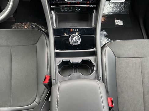 New 2025 Jeep Grand Cherokee image 13