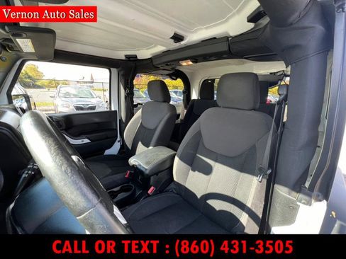 Used 2017 Jeep Wrangler Sport image 11