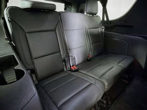 Used 2021 Chevrolet Suburban Z71 AWD/4WD image 24
