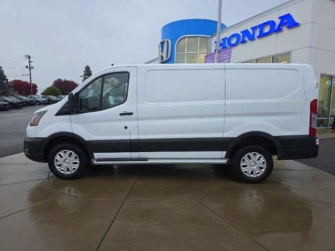 Used 2024 Ford Transit 250 Low Roof w/ Exterior Upgrade Package image 3