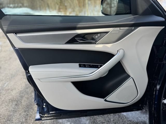 New 2026 Jaguar F-PACE R-Dynamic S AWD/4WD image 9
