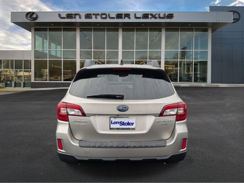 Used 2016 Subaru Outback 3.6R Limited image 4