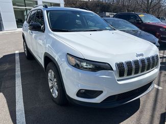 Used 2022 Jeep Cherokee Latitude Lux w/ Sun & Sound Group video 1