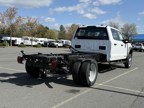 New 2025 Ford F550 4x4 Crew Cab Super Duty image 2