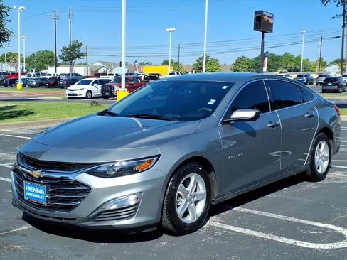 Used 2025 Chevrolet Malibu LS FWD image 11