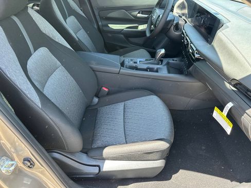New 2026 Nissan Sentra SV w/ SV Convenience Package FWD image 11