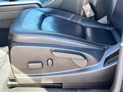 Used 2021 Chevrolet Colorado ZR2 image 19