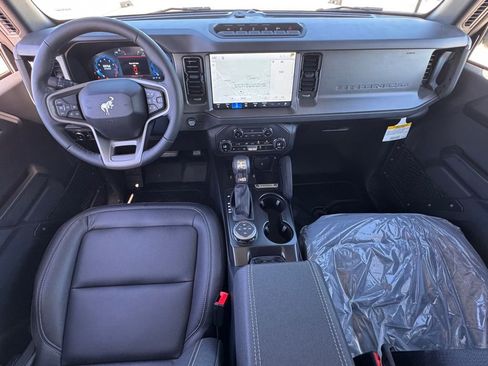 New 2026 Ford Bronco Badlands image 24