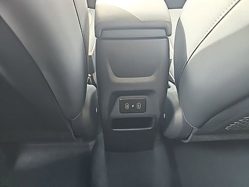 New 2026 Hyundai Venue SEL FWD image 29
