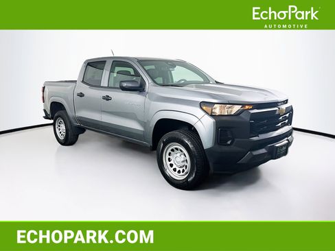 Used 2024 Chevrolet Colorado W/T image 1