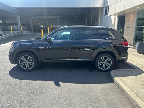 Used 2019 Volkswagen Atlas SEL R-Line AWD/4WD image 2