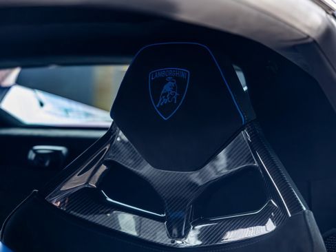 Used 2023 Lamborghini Huracan Tecnica image 33