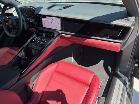 New 2026 Porsche Panamera image 17