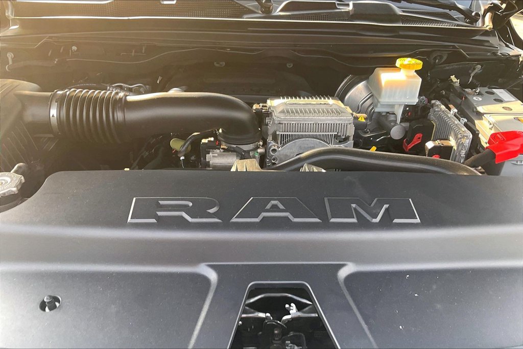 Used 2020 RAM 1500 Big Horn AWD/4WD image 9