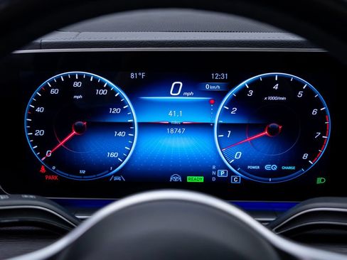 Used 2022 Mercedes-Benz GLS 450 4MATIC w/ AMG Line Exterior image 24