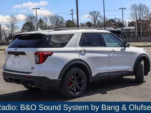 Used 2023 Ford Explorer ST w/ Equipment Group 401A image 8