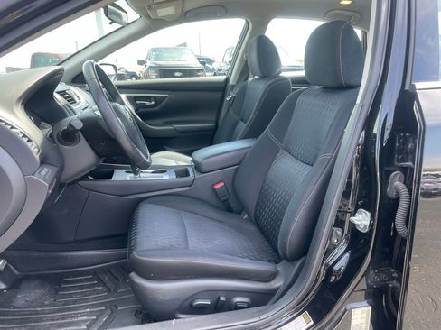 Used 2017 Nissan Altima 2.5 SV FWD image 7