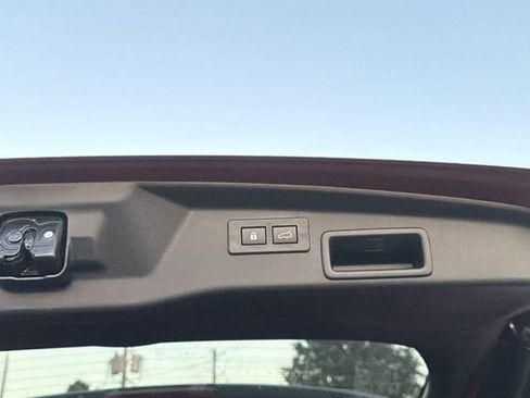 Used 2026 Subaru Outback Premium AWD/4WD image 15