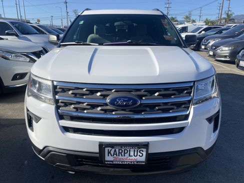 Used 2018 Ford Explorer FWD image 3
