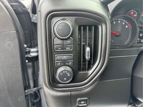 Used 2022 Chevrolet Silverado 1500 LT Trail Boss w/ Convenience Package II image 14