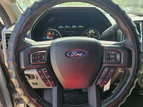 Used 2016 Ford F150 XLT w/ Equipment Group 301A Mid RWD image 9