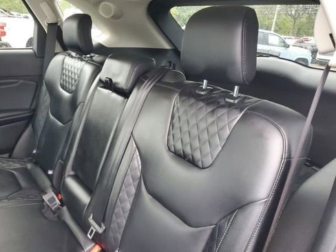 Used 2024 Ford Edge Titanium image 10