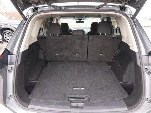 Used 2024 Nissan Rogue SV image 7
