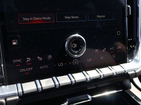 New 2026 GMC Yukon Denali AWD/4WD image 36