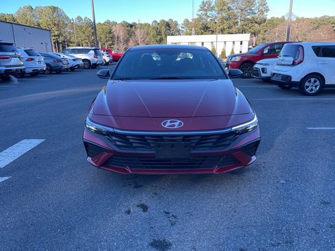 Certified 2025 Hyundai Elantra Sport image 3
