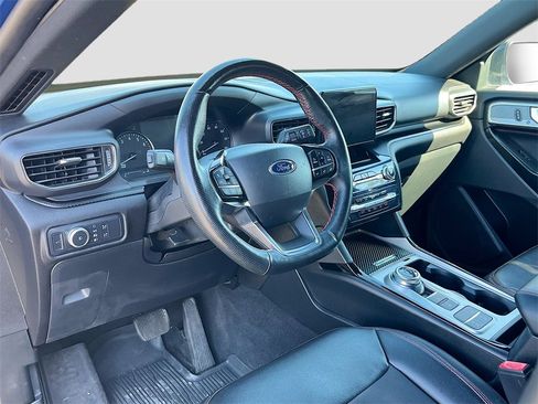 Used 2022 Ford Explorer ST-Line image 9
