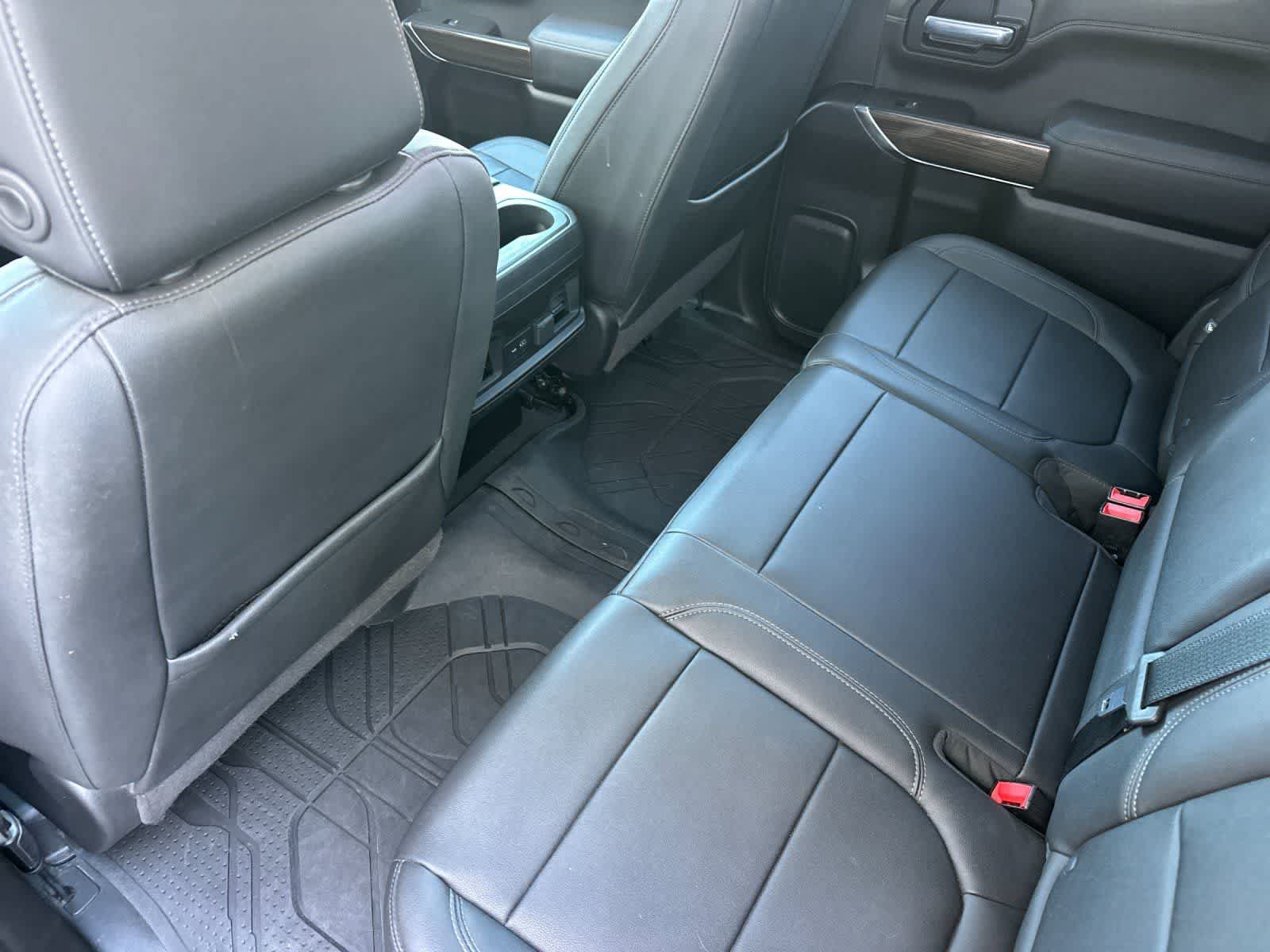 Used 2021 Chevrolet Silverado 1500 LT Trail Boss w/ Convenience Package II AWD/4WD image 4