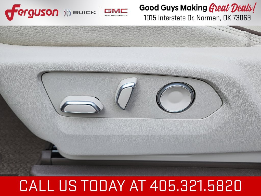 New 2026 GMC Yukon Denali w/ Denali Reserve Package AWD/4WD image 18