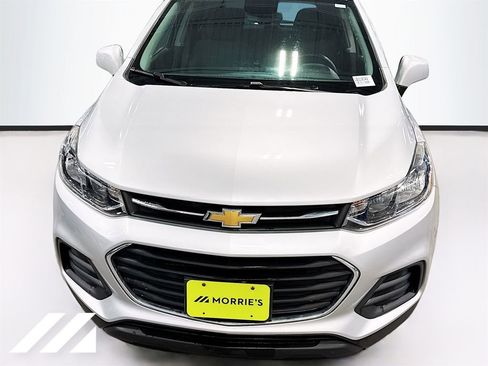 Used 2020 Chevrolet Trax LS w/ Tint and Cruise Package FWD image 2