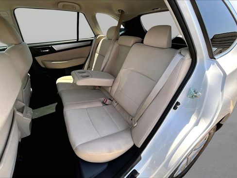 Used 2019 Subaru Outback 2.5i Premium AWD/4WD image 25