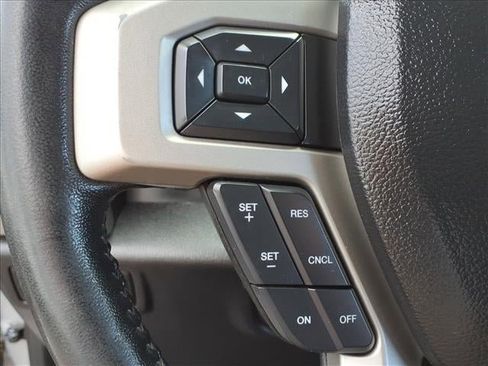 Used 2018 Ford F150 Lariat w/ Trailer Tow Package image 25